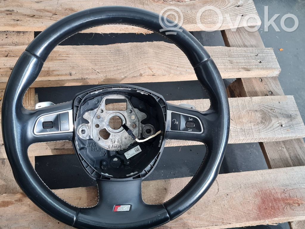 Audi A4 S4 B8 8K Ohjauspyörä 