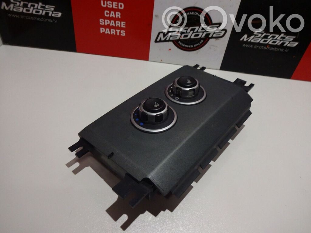 Land Rover Range Rover L322 Seat heating switch 