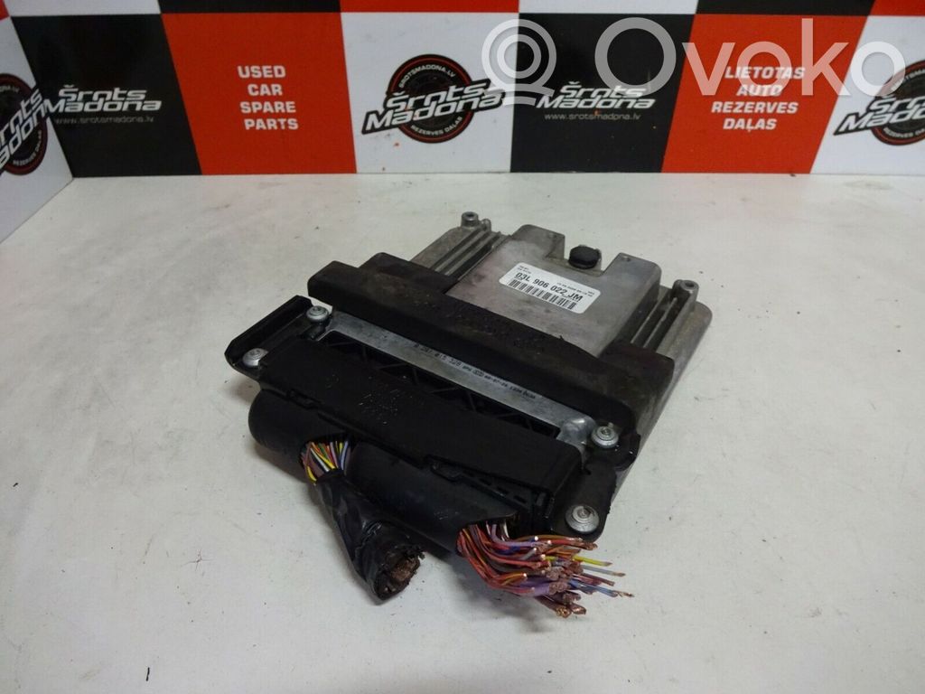 Audi A4 S4 B8 8K Engine control unit/module 