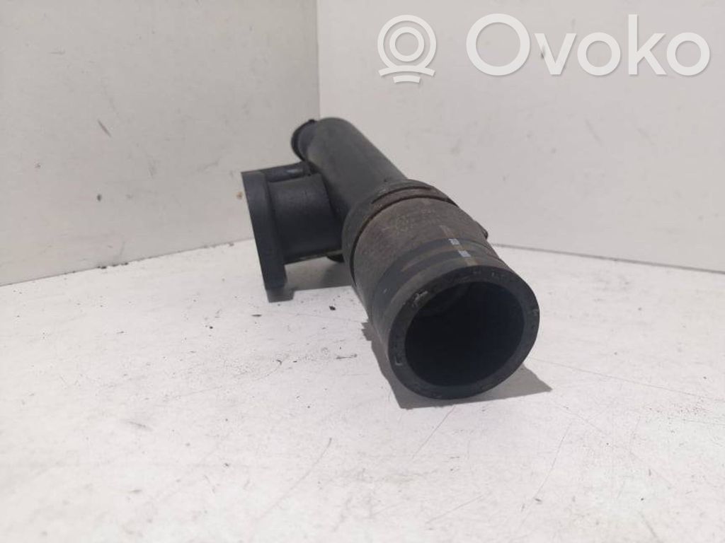 Audi A4 S4 B7 8E 8H Variklio aušinimo vamzdelis (-ai)/ žarna (-os) 