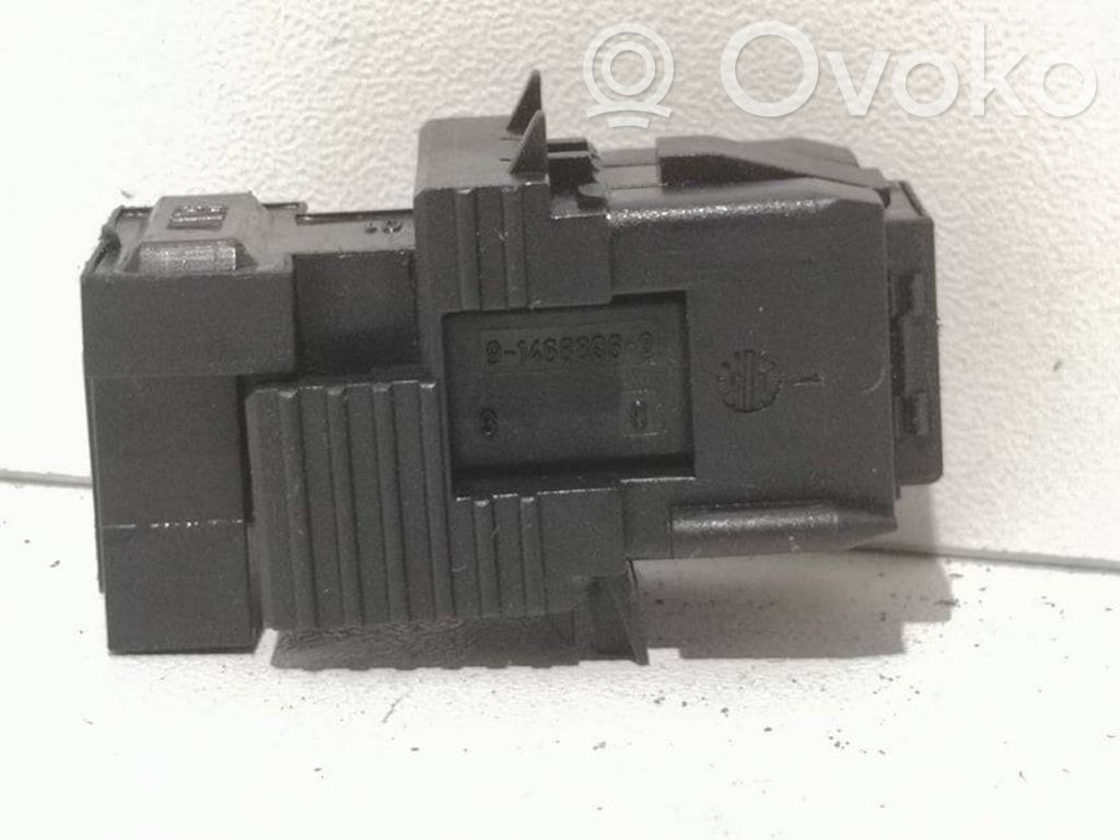 BMW X5 E53 Brake pedal sensor switch 