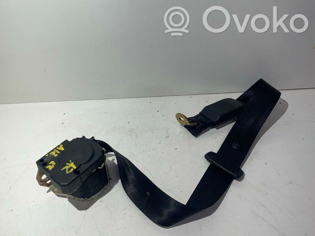 Audi A2 Cinturón trasero 