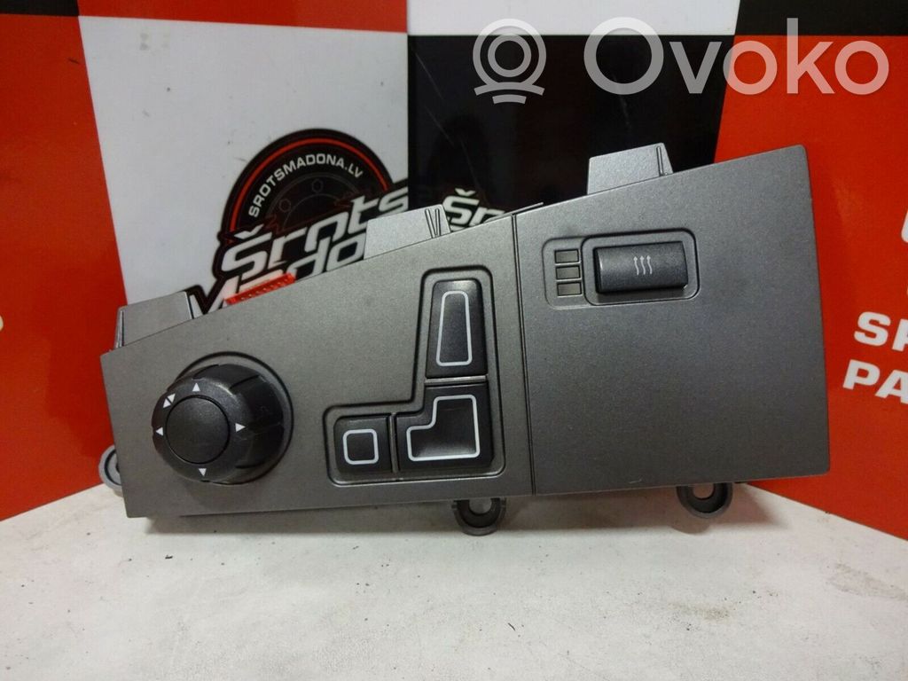 Seat control switch   6930027,6971625