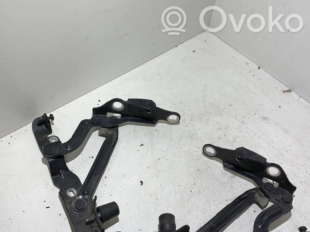 Chrysler Sebring (JS) Tailgate/trunk/boot hinge 
