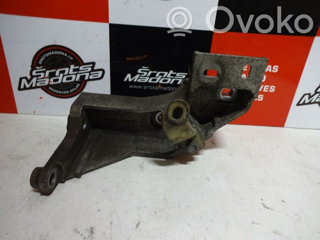 Volvo S40, V40 Fuel pump bracket 