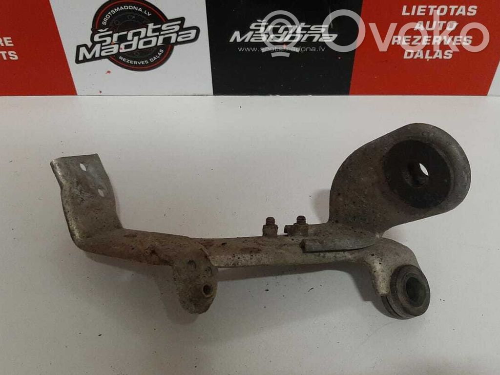 Audi A8 S8 D3 4E Intercooler pipe mounting bracket 