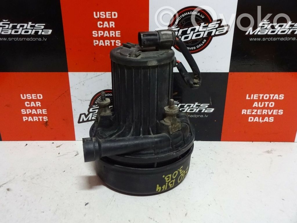 BMW 5 E60 E61 Secondary air pump 