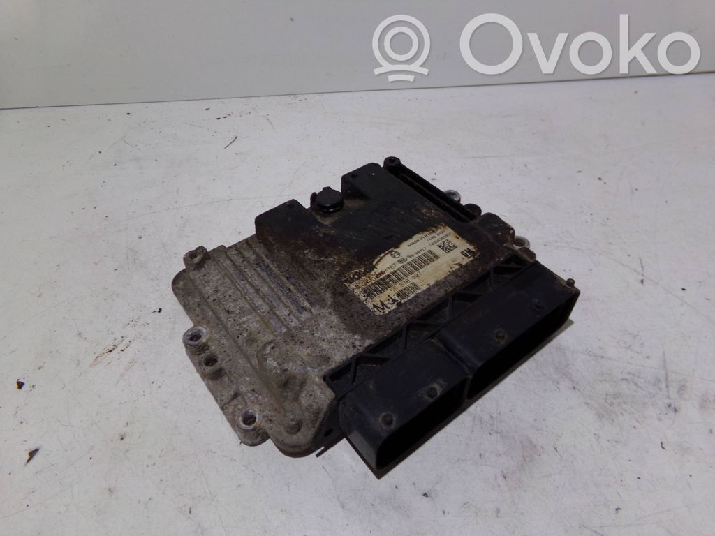 Opel Astra H Engine control unit/module 