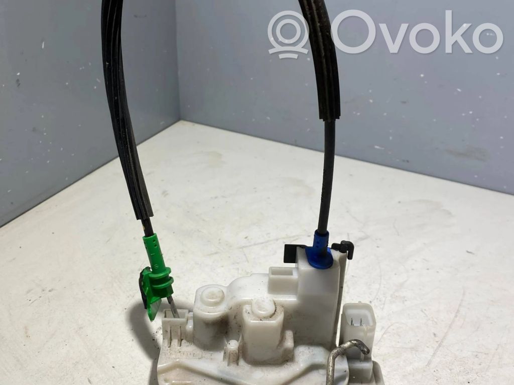 Citroen Nemo Priekšpusē slēdzene 