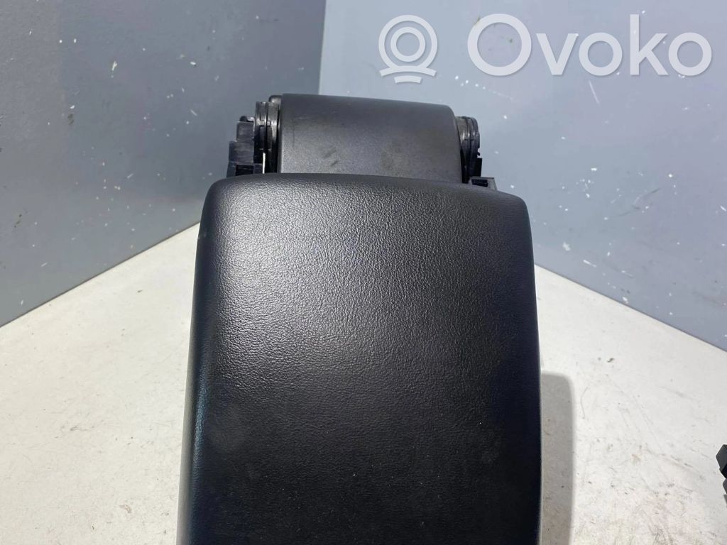 Volvo XC60 Armrest 