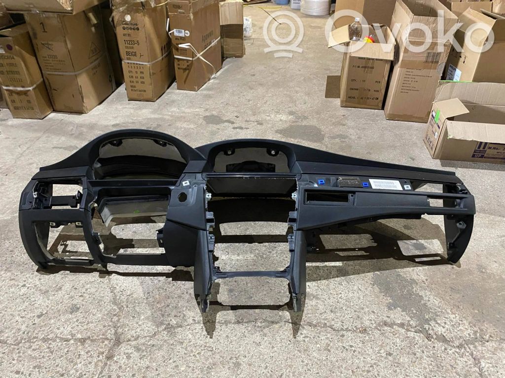 BMW 5 E60 E61 Dashboard 