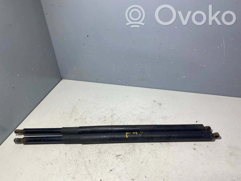 BMW 5 E60 E61 Gasdruckfeder Dämpfer Heckklappe Kofferraumdeckel 