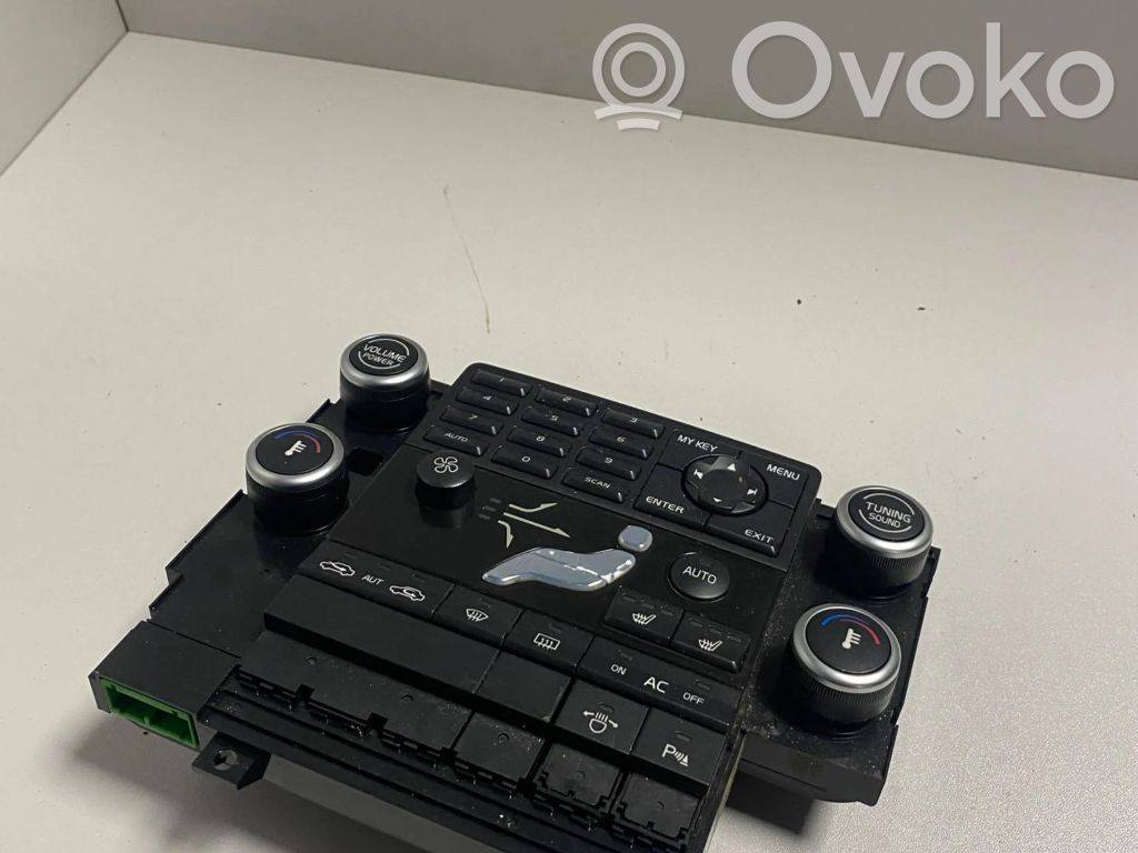 Volvo V70 Central console control unit 