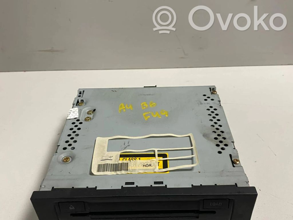 Audi A4 S4 B6 8E 8H Zmieniarka płyt CD/DVD 