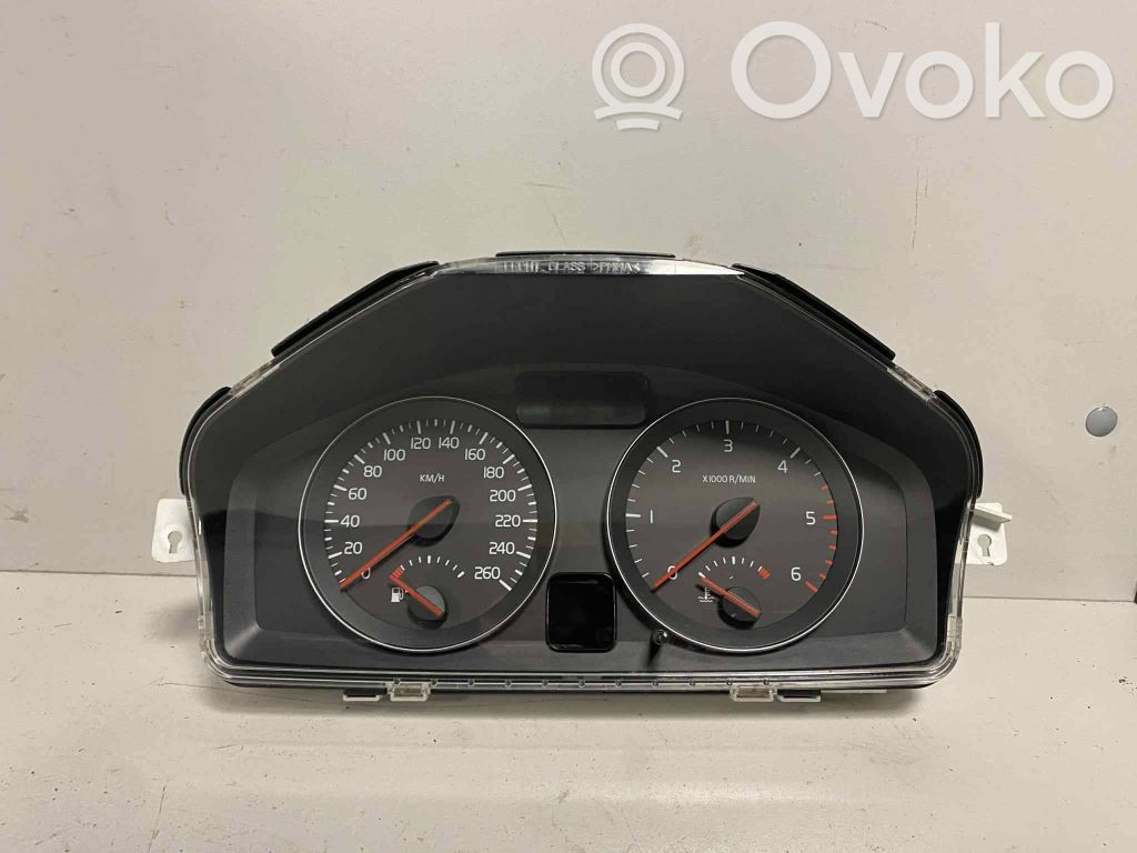 Volvo C30 Speedometer (instrument cluster) 