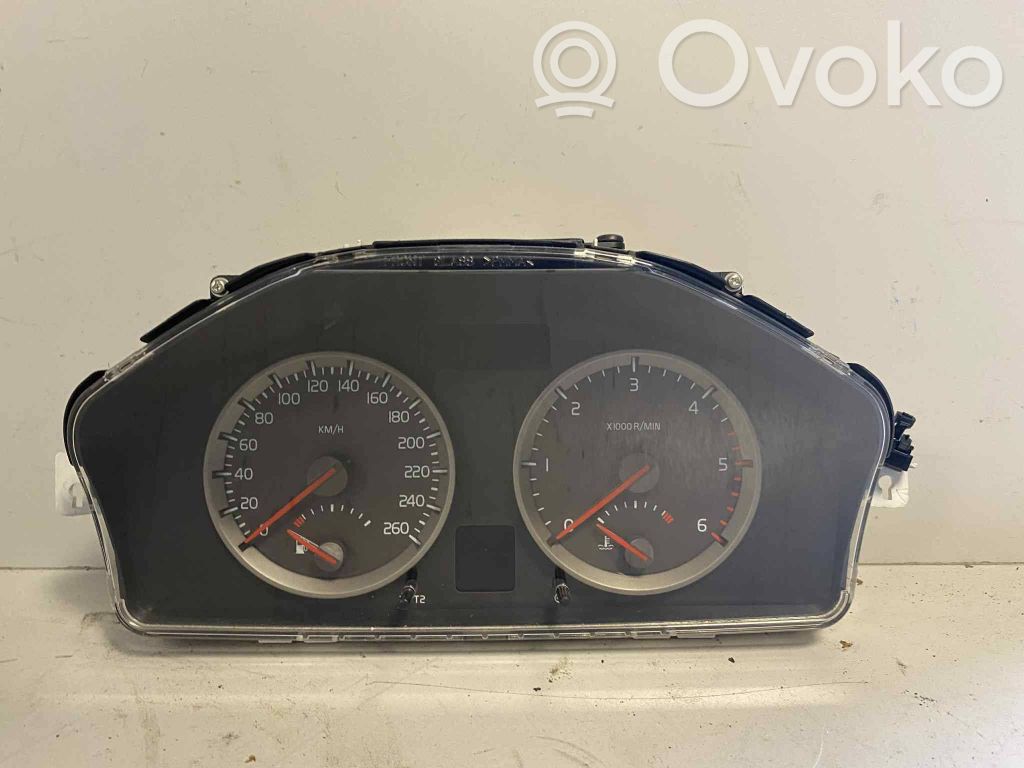 Volvo S40 Speedometer (instrument cluster) 
