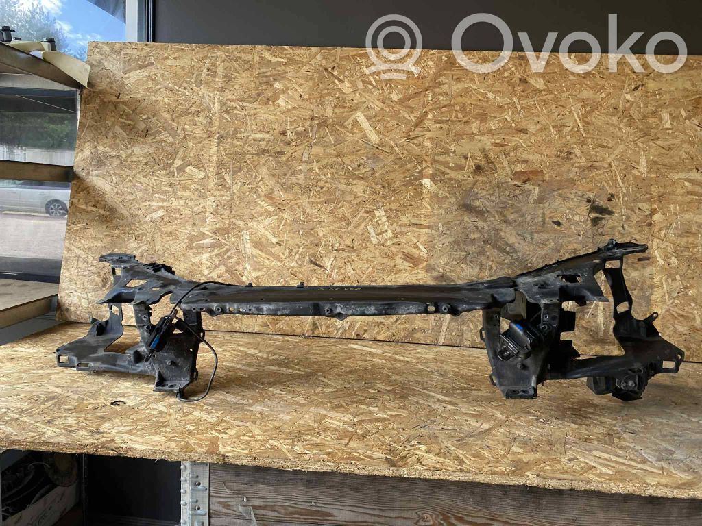 Volvo V60 Radiatorių panelė 