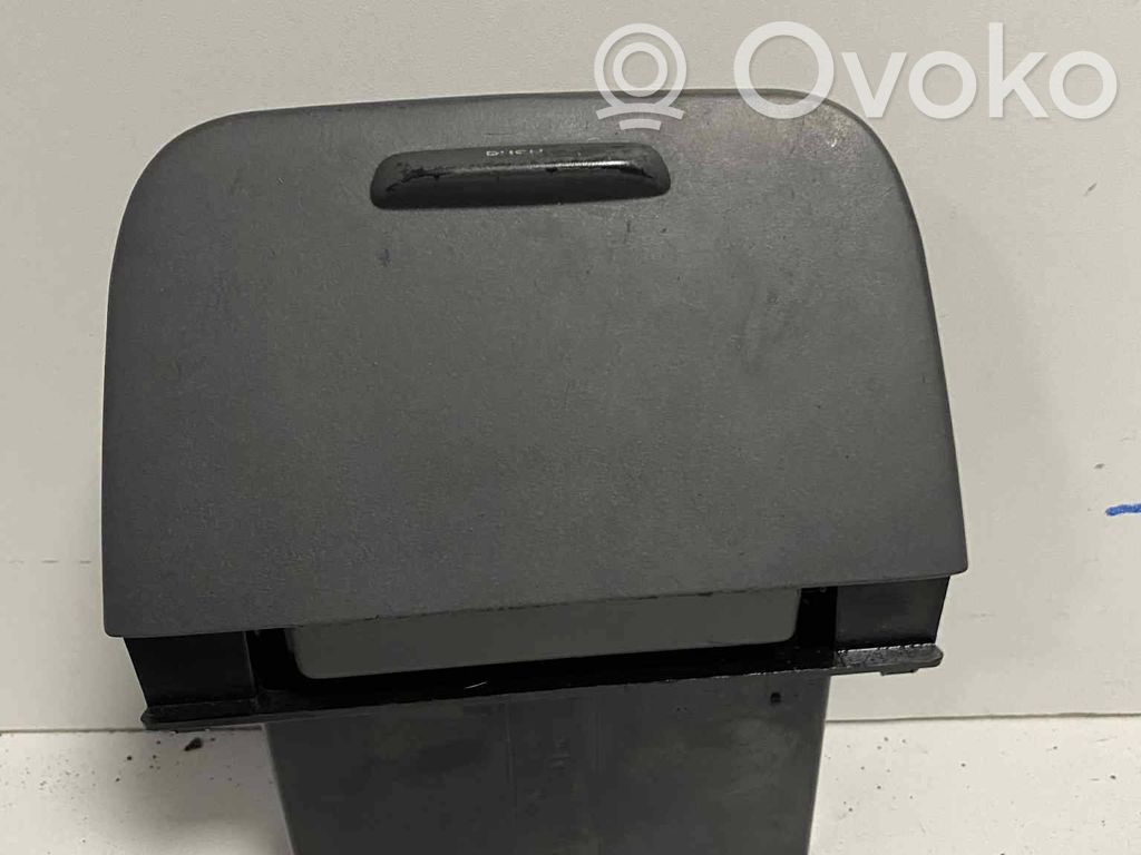 Volvo S70  V70  V70 XC Aschenbecher 
