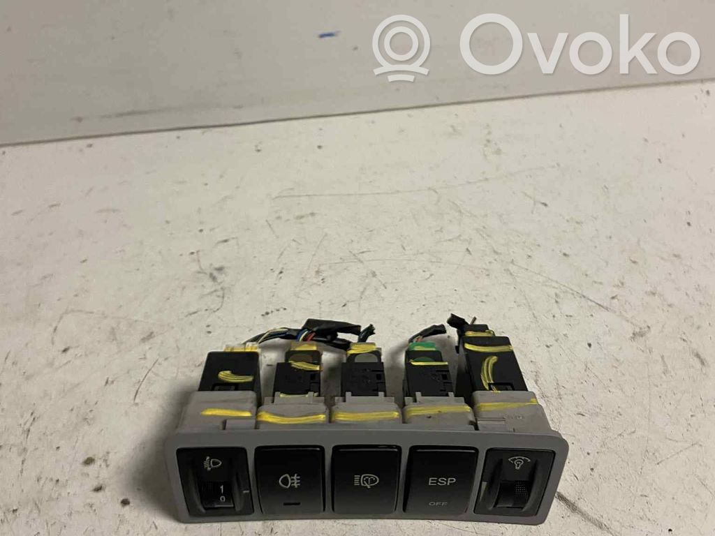 Hyundai Sonata A set of switches 
