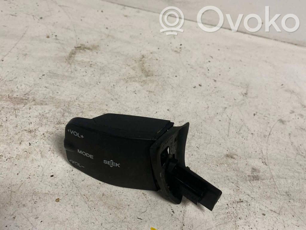 Ford Focus Interruptor de control multifunción 