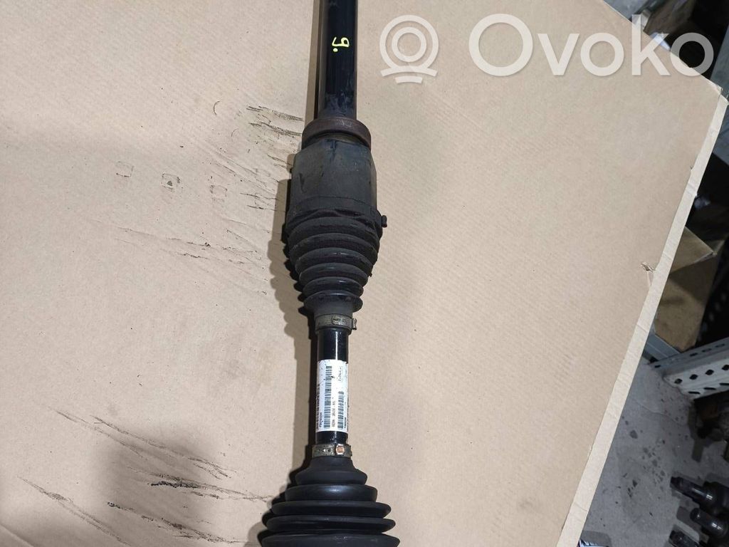 Volvo V70 Priekinis pusašis 