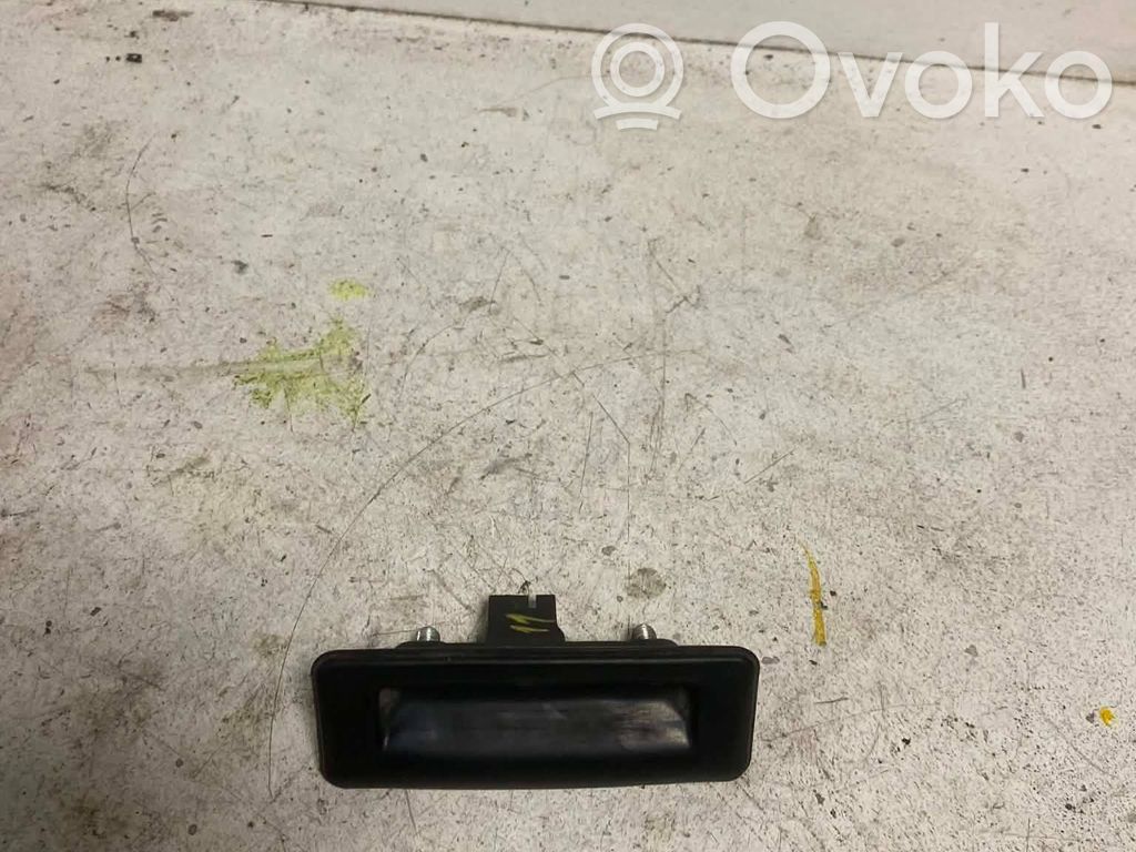 Volkswagen Golf V Tailgate/trunk/boot exterior handle 