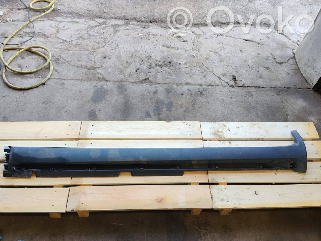 Volvo XC70 Sill 