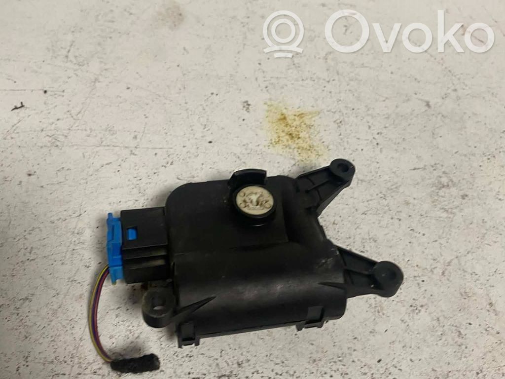 Volkswagen Golf Plus Motor/actuator clapetă aer 