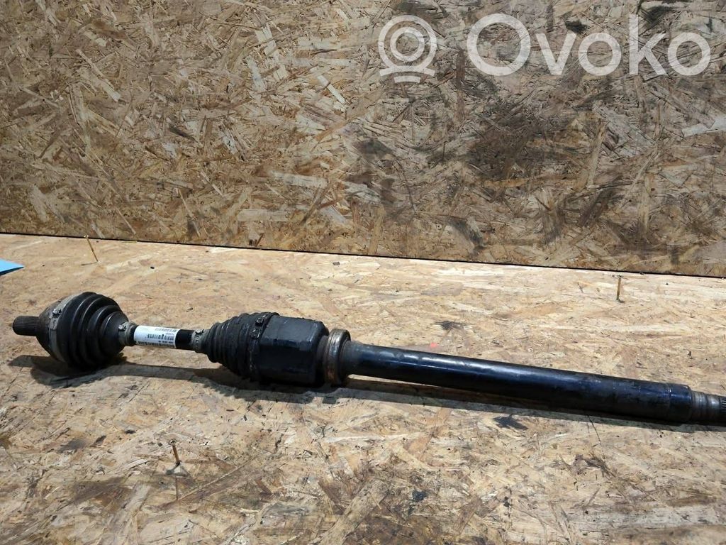 Volvo V70 Priekinis pusašis 