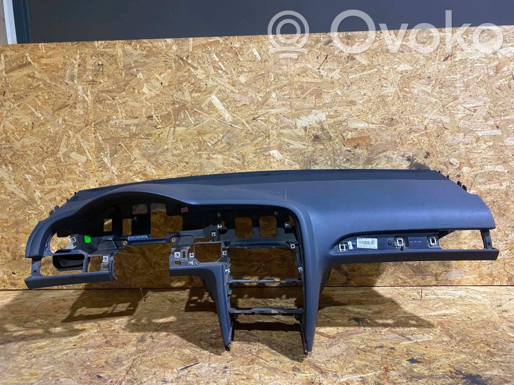 Audi A6 S6 C6 4F Dashboard 