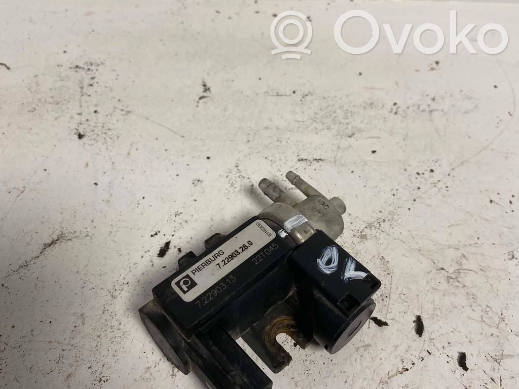 Audi A4 S4 B6 8E 8H Solenoid supapă turbosuflantă 