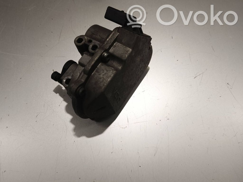 Audi A8 S8 D3 4E Zawór kolektora ssącego 