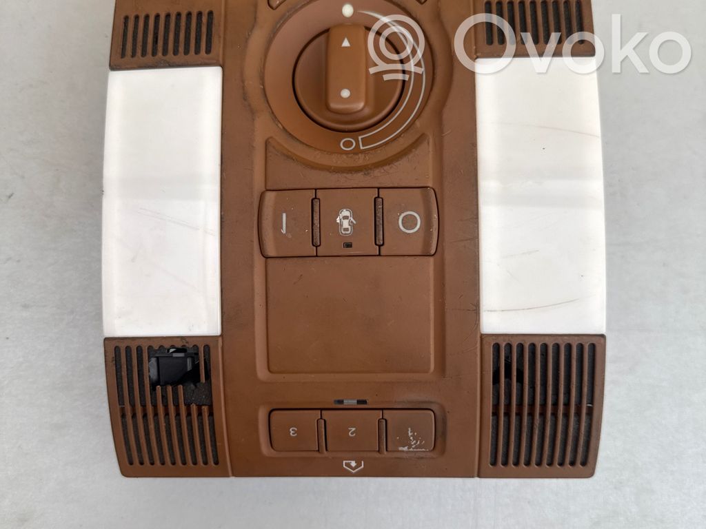 Éclairage lumière plafonnier avant   4E0907135A,4E0910135A,510030600