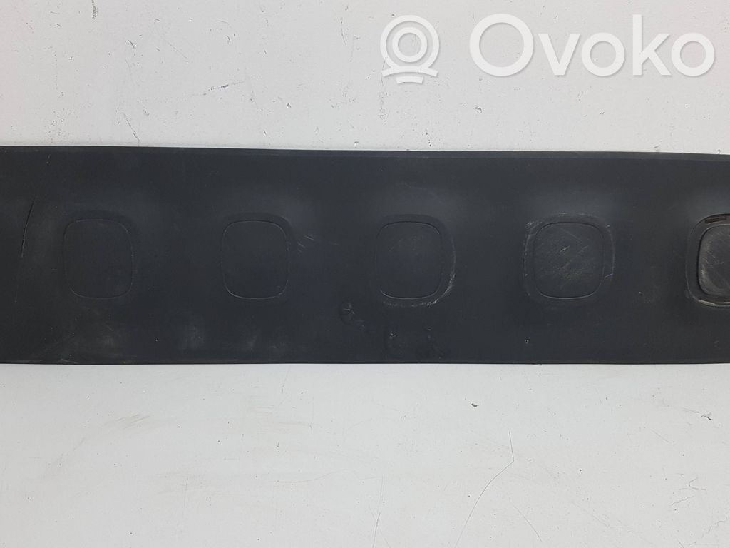 Citroen C3 Aircross Etuoven lista (muoto) 