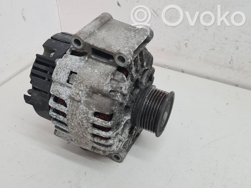 Volkswagen PASSAT CC Generator/alternator 