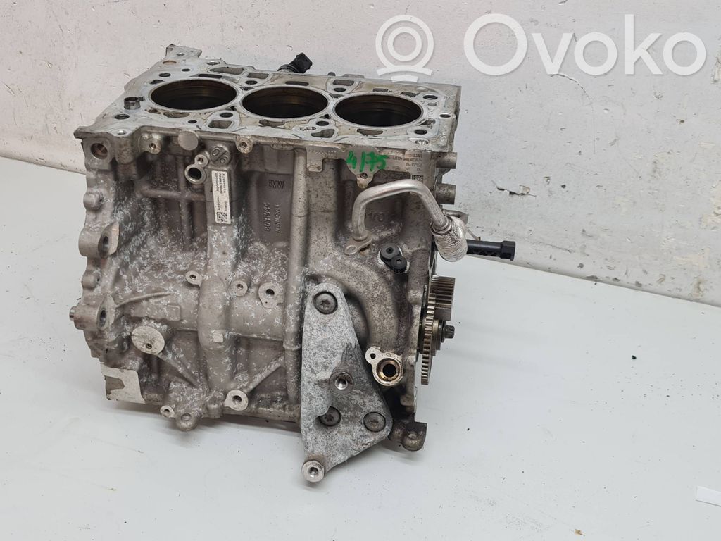 BMW 1 F40 Engine block 
