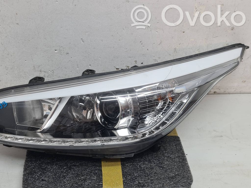 Headlight/headlamp   92101A2220