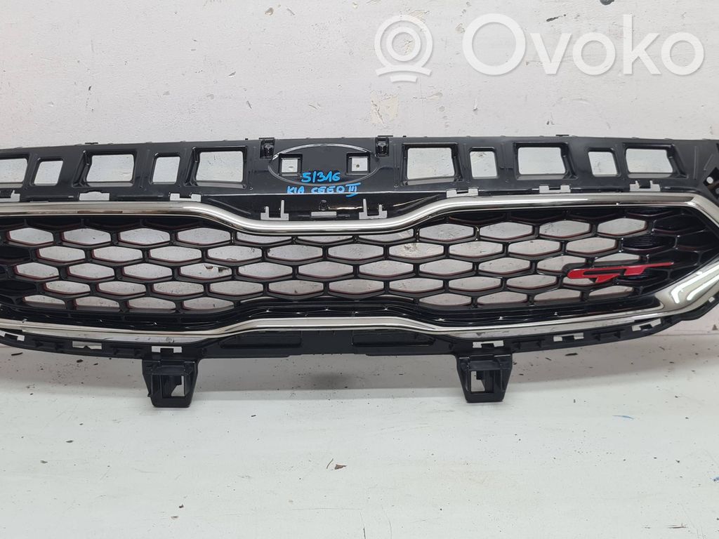 KIA Ceed Augšējais režģis 