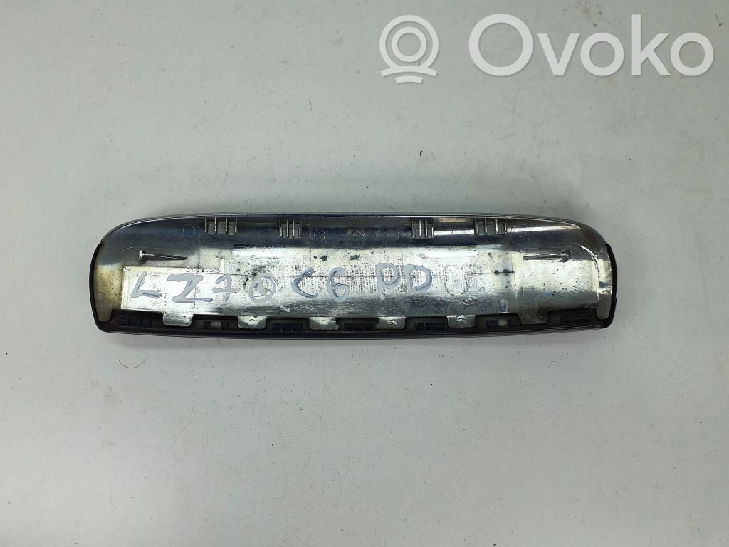 Audi A6 S6 C6 4F Tapa manecilla puerta delantera 