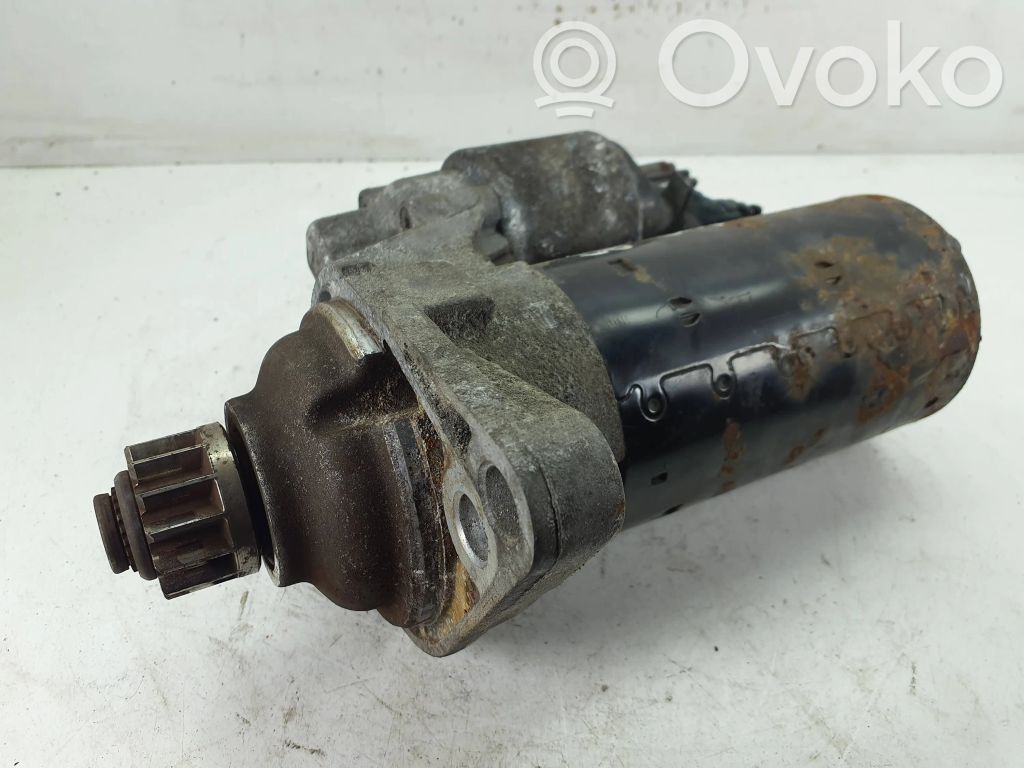 Volkswagen PASSAT B6 Starteris 