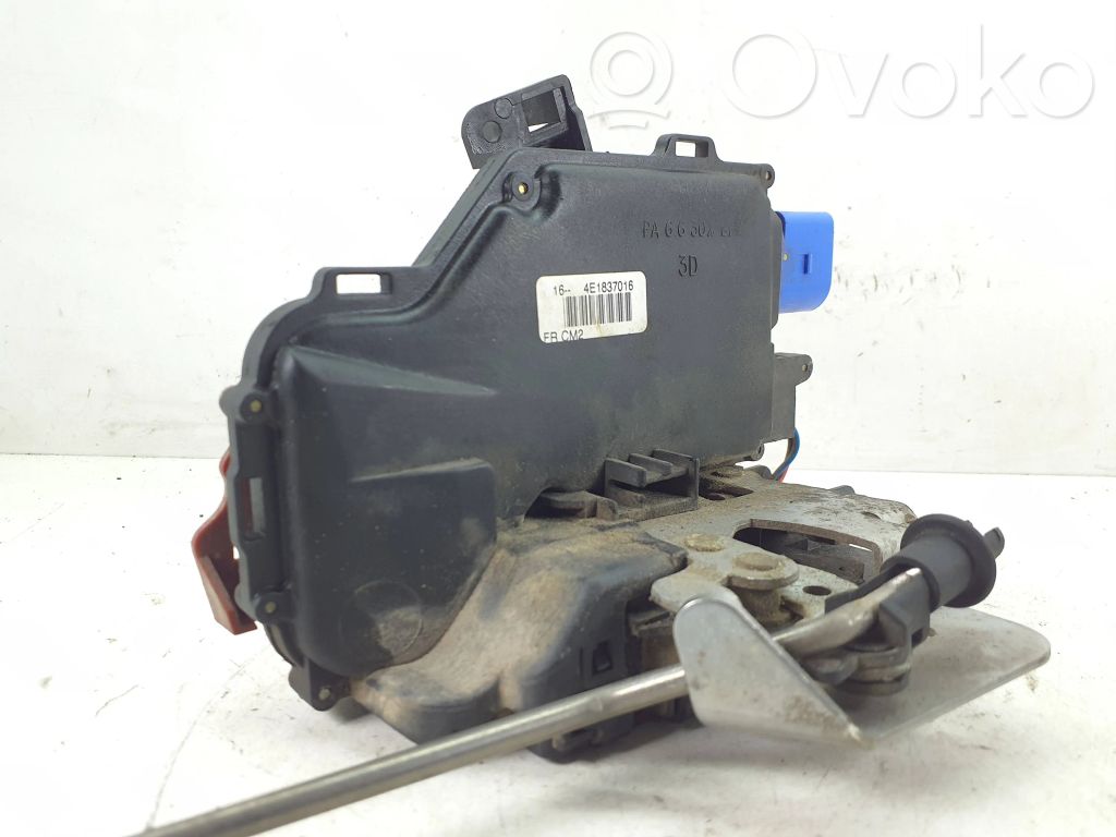 Audi A3 S3 8P Priekinė durų spyna 
