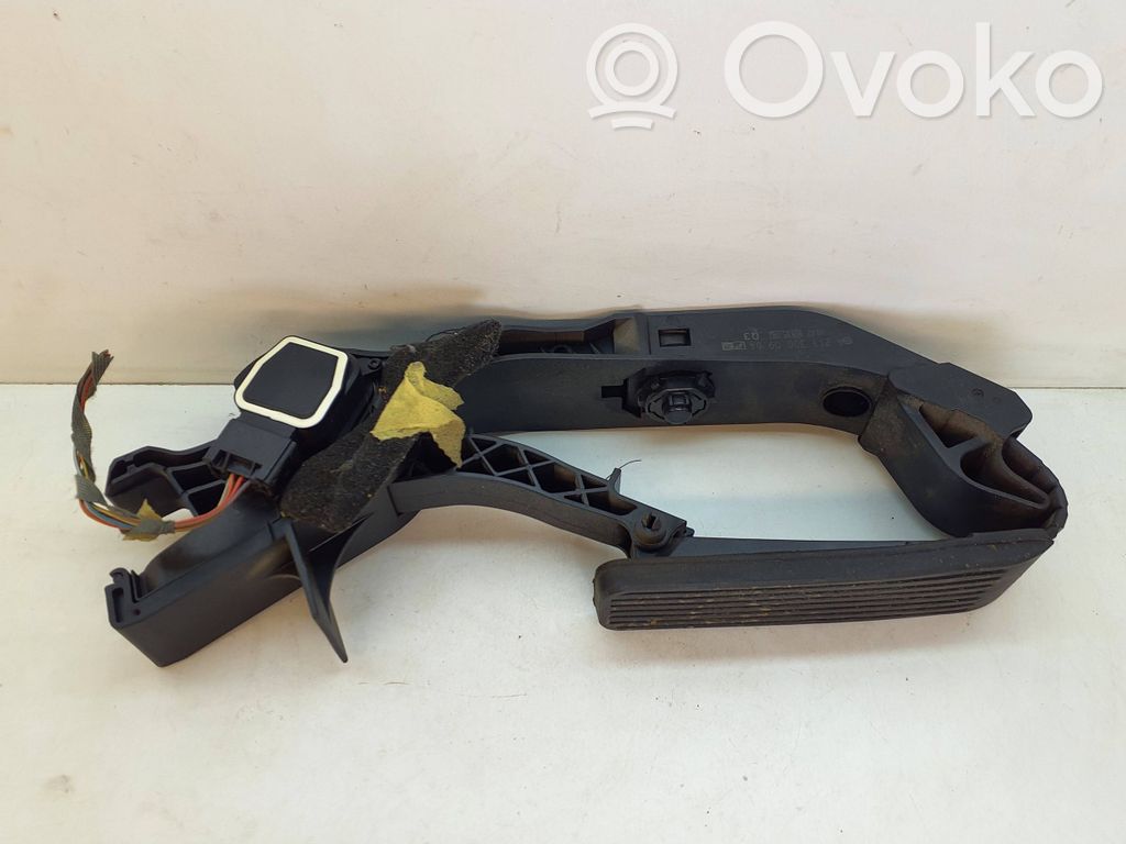 Mercedes-Benz CLS C219 Gaspedal 