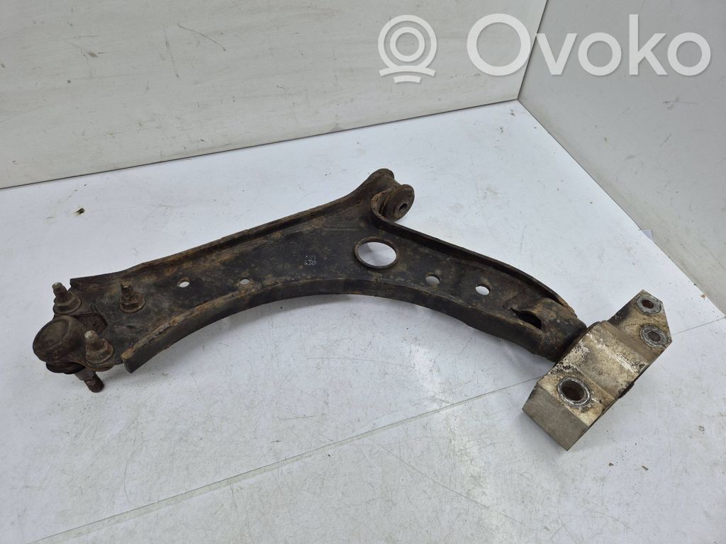 Volkswagen Touran I Front lower control arm/wishbone 