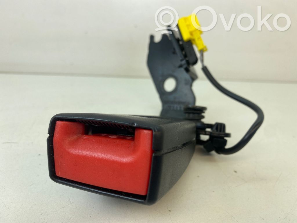Mercedes-Benz C W204 Rear seatbelt buckle 