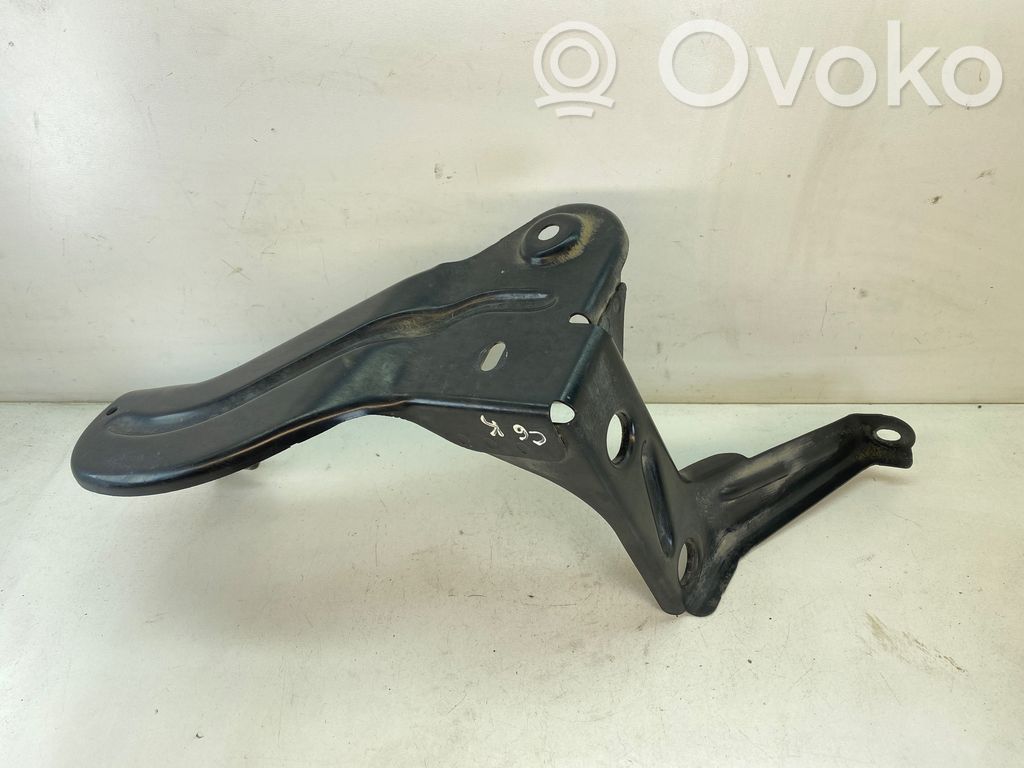 Audi A6 S6 C6 4F Intercooler pipe mounting bracket 