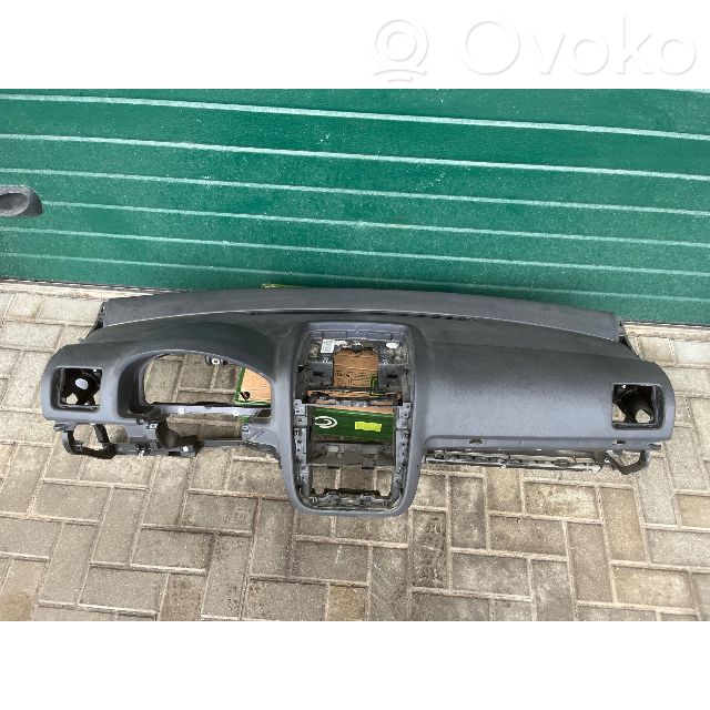 Volkswagen Golf V Deska rozdzielcza 