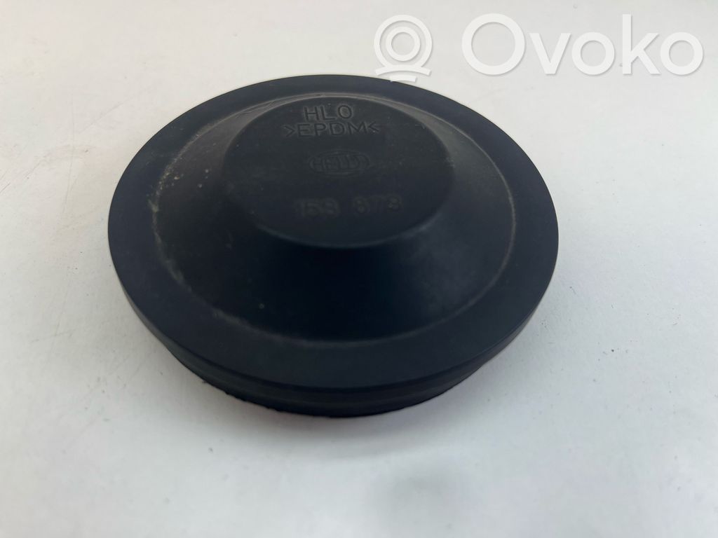 Volkswagen Golf V Headlight/headlamp dust cover 