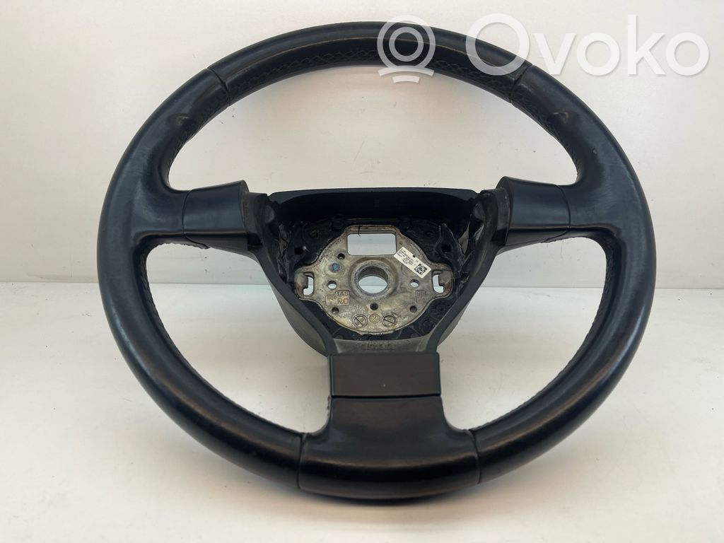 Volkswagen Golf V Volant 