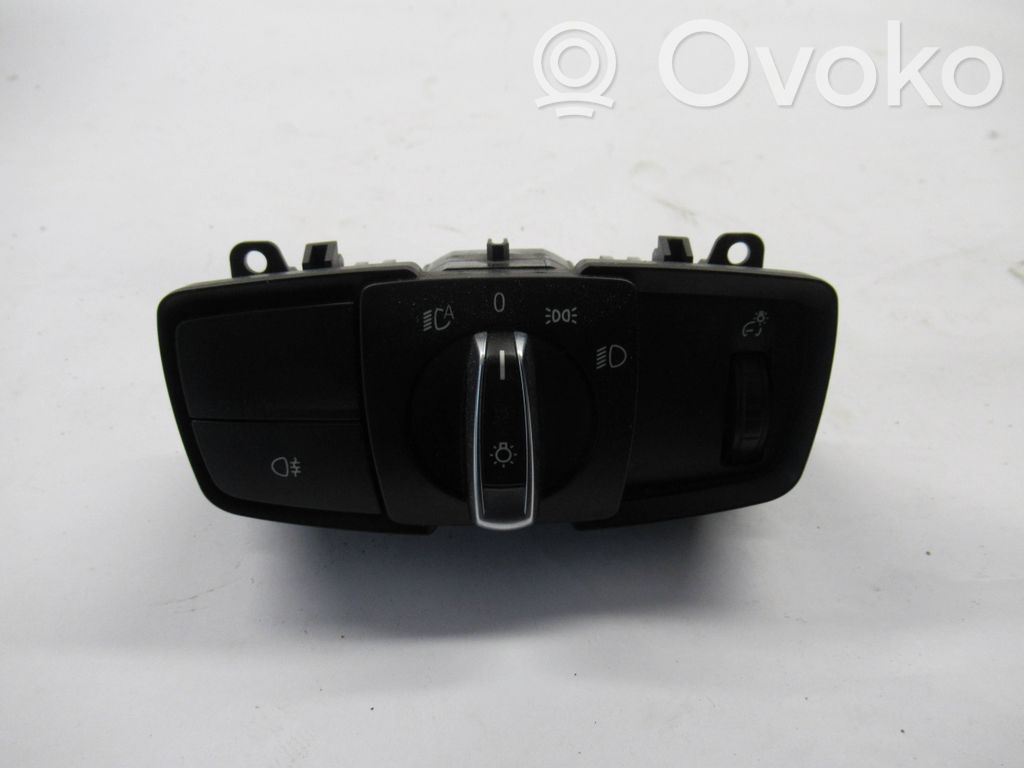 Light switch   9390198,3493070203