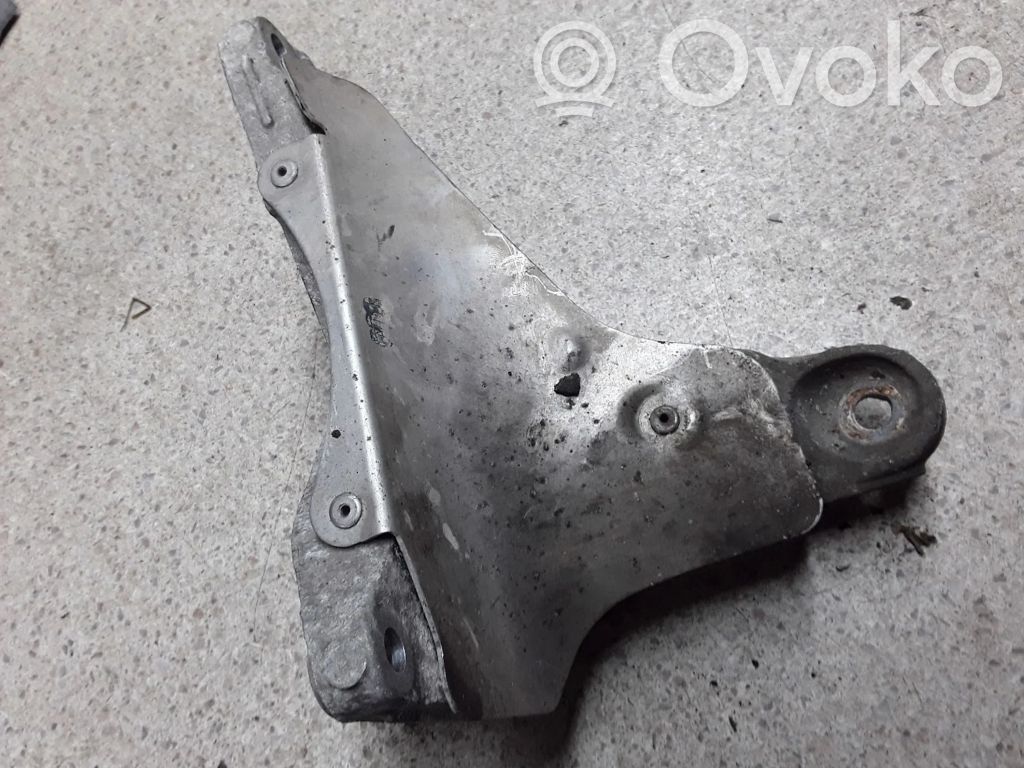 BMW M3 Engine mounting bracket 